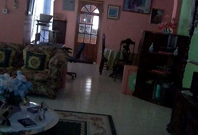 تختخواب و صبحانه Suzette's Homestay