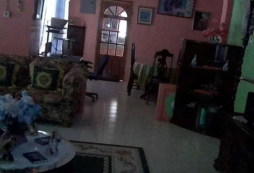 تختخواب و صبحانه Suzette's Homestay