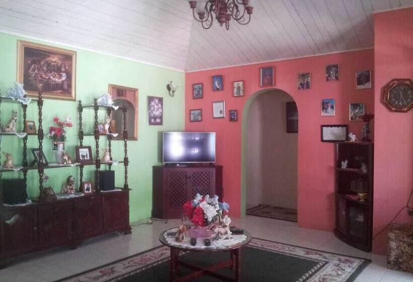 تختخواب و صبحانه Suzette's Homestay