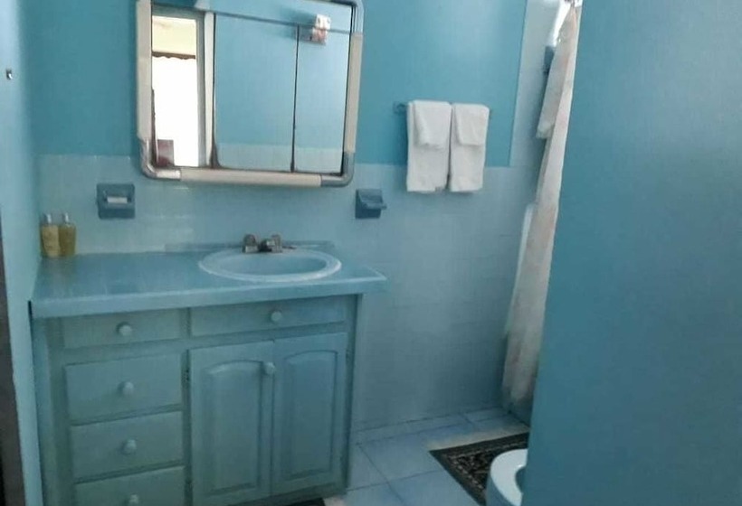 تختخواب و صبحانه Suzette's Homestay