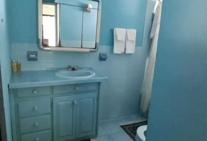 تختخواب و صبحانه Suzette's Homestay