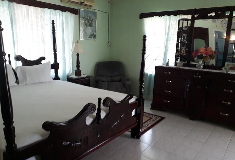 تختخواب و صبحانه Suzette's Homestay