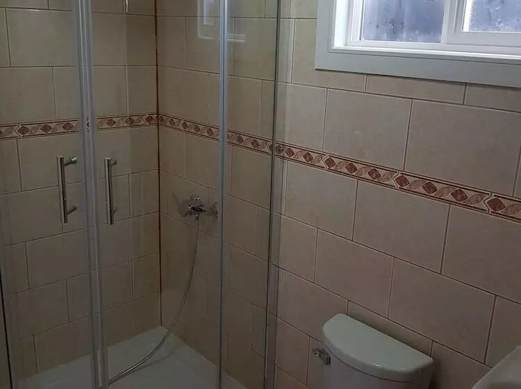 Hostal Lago Cóndor