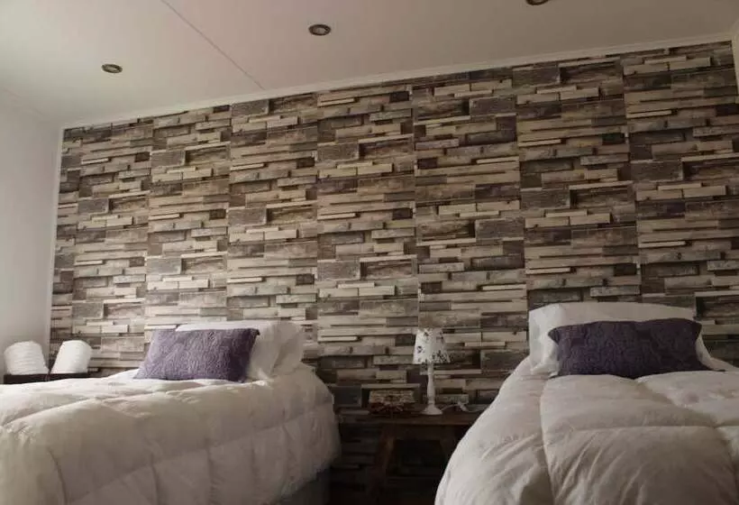 Hostal Lago Cóndor