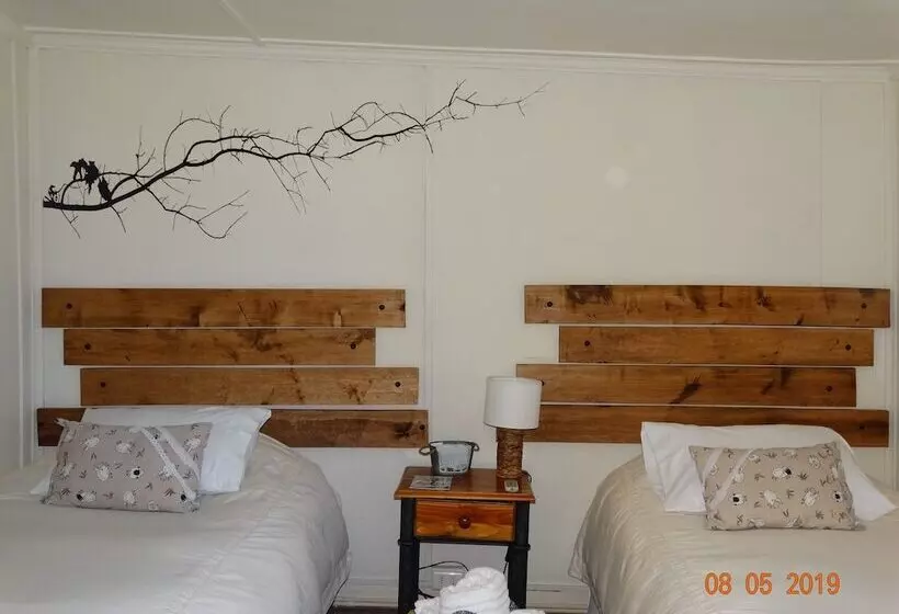 Hostal Lago Cóndor