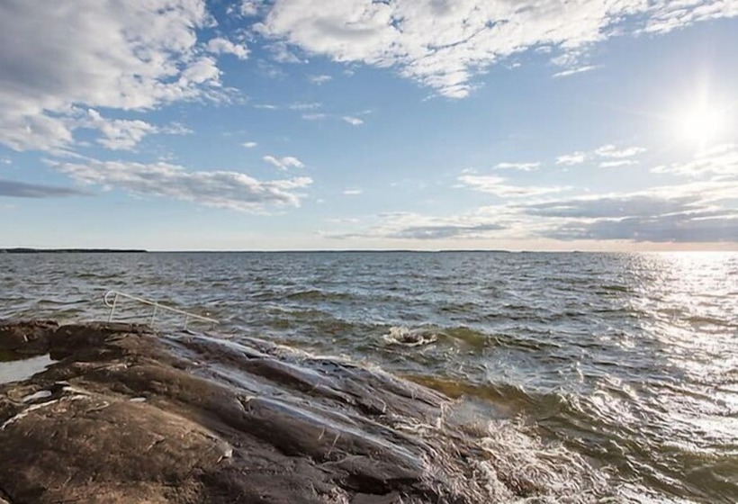 בית מלון כפרי Askeviks Camping & Stugor