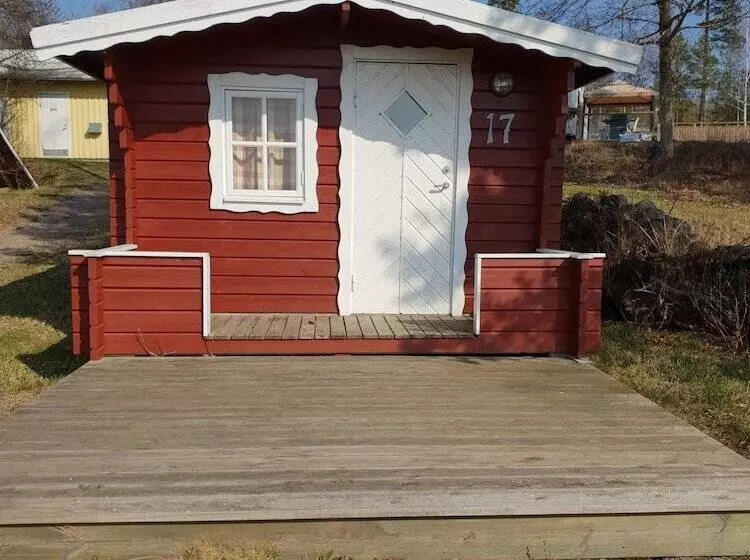 Hotelli Askeviks Camping & Stugor