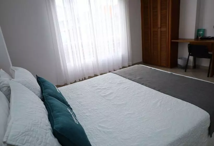 Hotelli Ayenda Torre 2