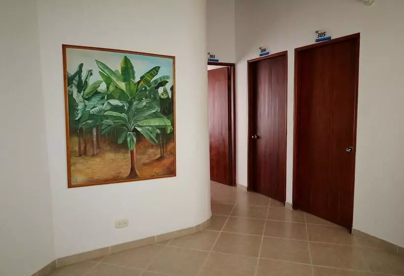 Hotelli Ayenda Torre 2