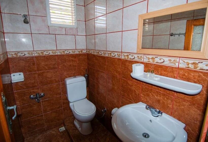 هتل Baykal Pansiyon