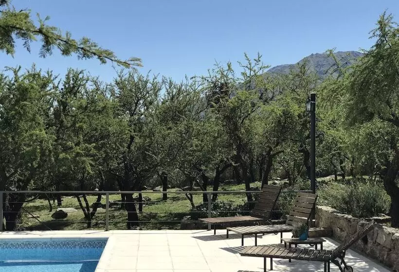 ホテル Cabanas Serranas Adriana