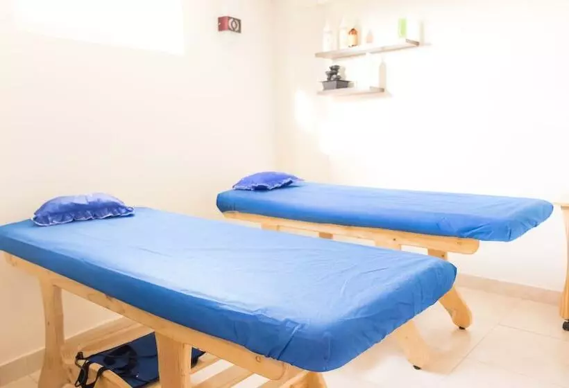 ホテル Hostal La Masia