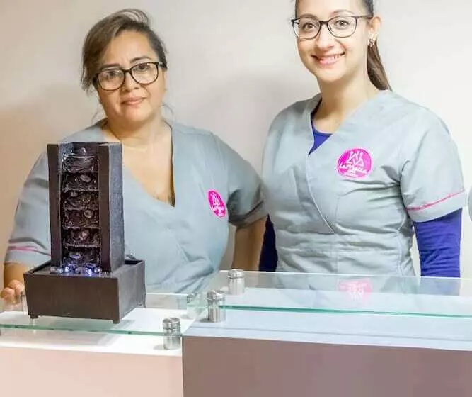 ホテル Hostal La Masia