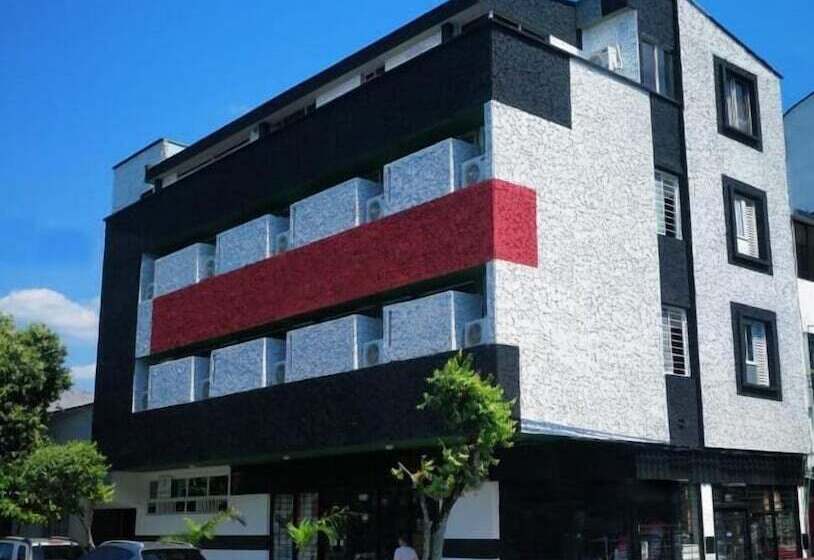 בית מלון כפרי K12