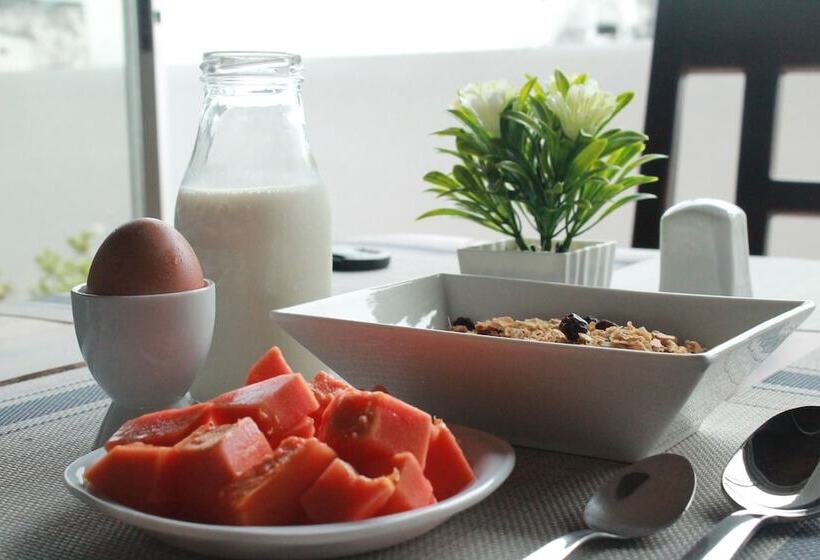 בית מלון כפרי K12