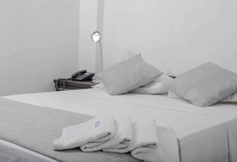 בית מלון כפרי K12