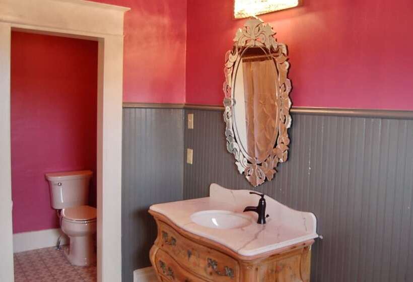 Hotel Laredo Mansion