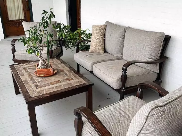 ホテル Laredo Mansion