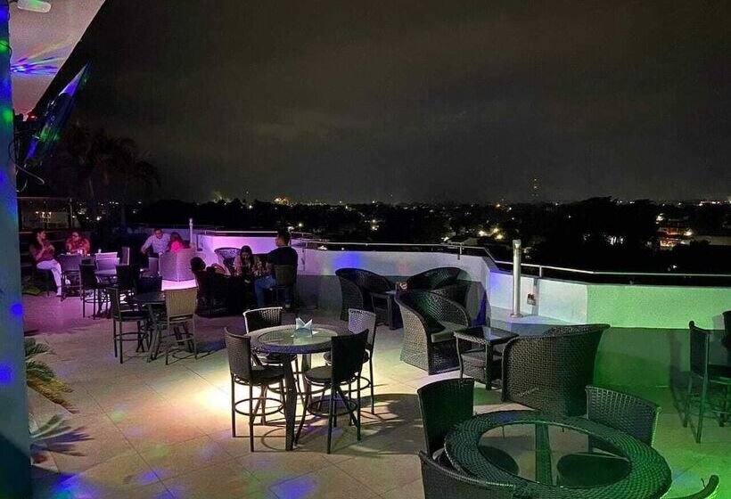 Отель & Lounge Las Islas