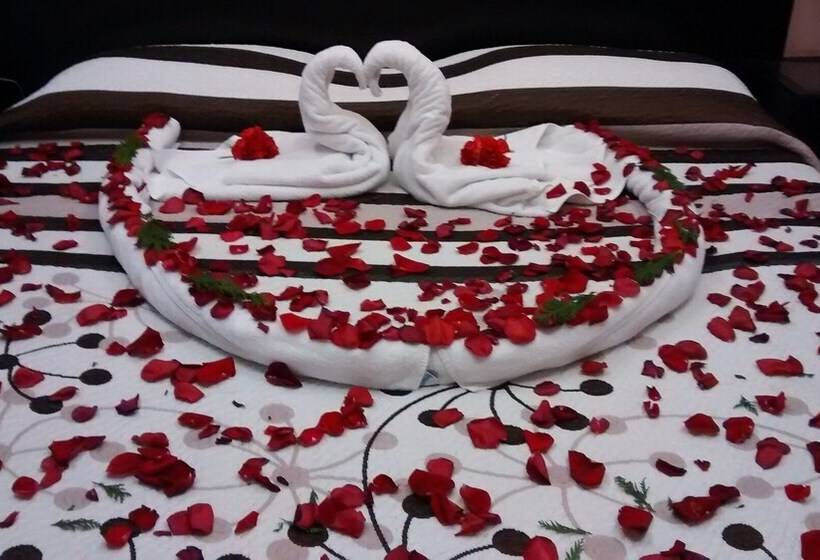 Отель & Lounge Las Islas