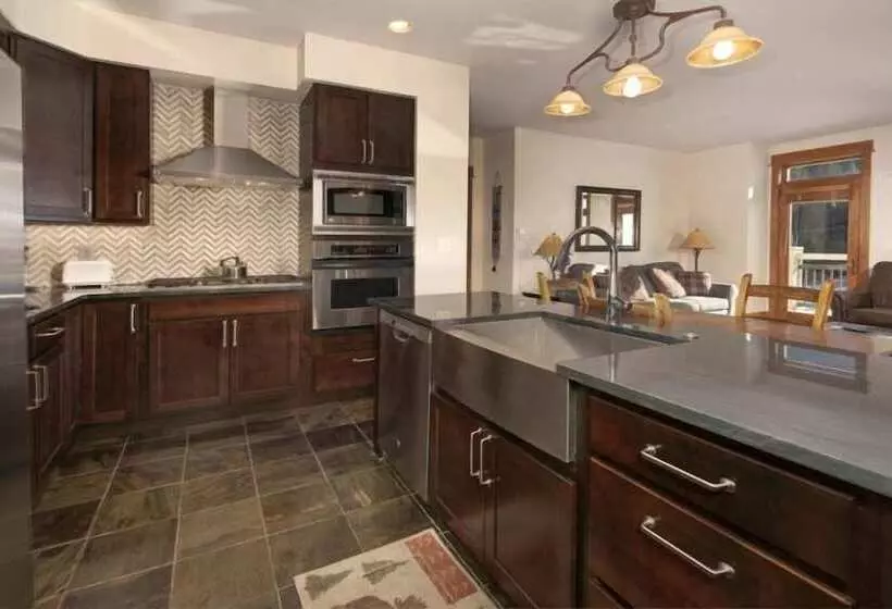 هتل Premier 2 Bedroom Ski In, Ski Out Lone Eagle Condo With The Best Access To Skiing In Keystone