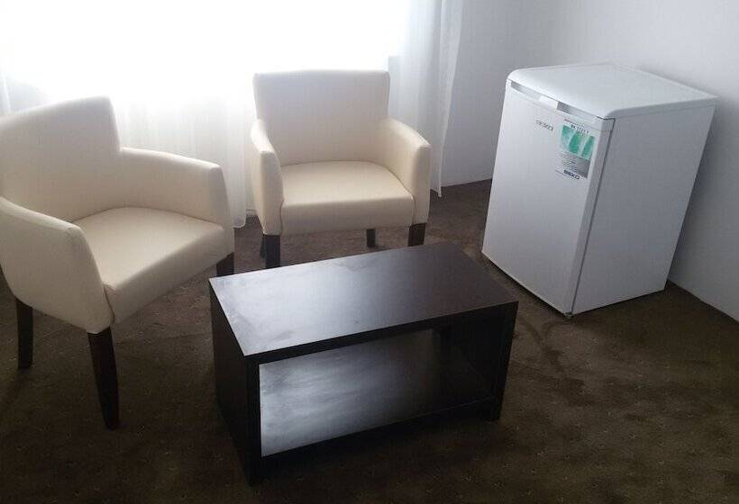 בית מלון כפרי Uytun