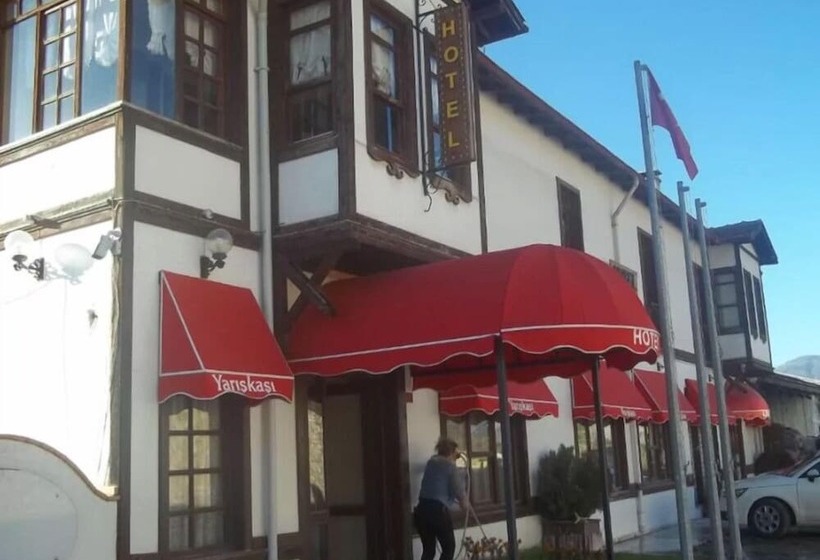 ホテル Yariskasi Konagi