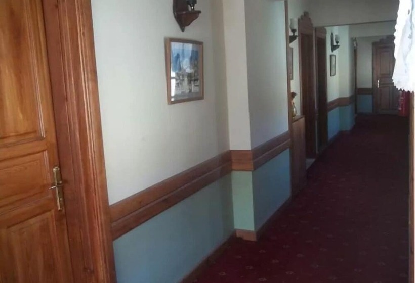 ホテル Yariskasi Konagi