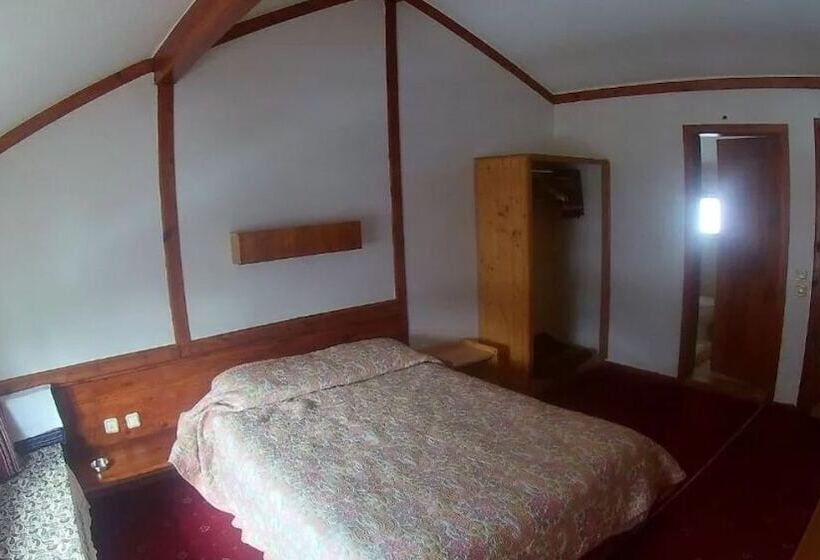 ホテル Yariskasi Konagi