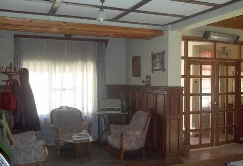 ホテル Yariskasi Konagi