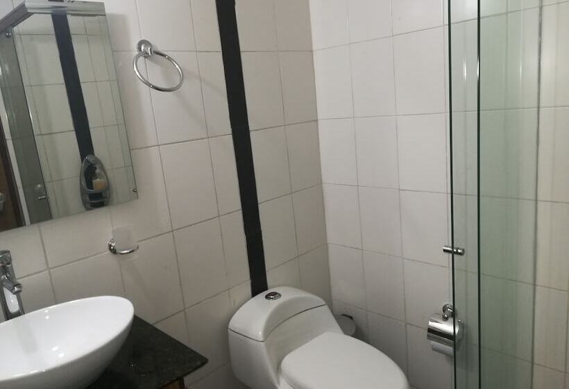 Pension Casona De Los Pinto