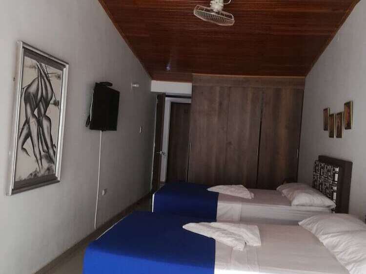 Pension Casona De Los Pinto