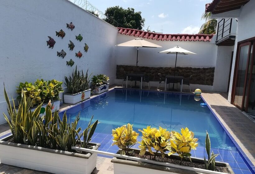 Pension Casona De Los Pinto