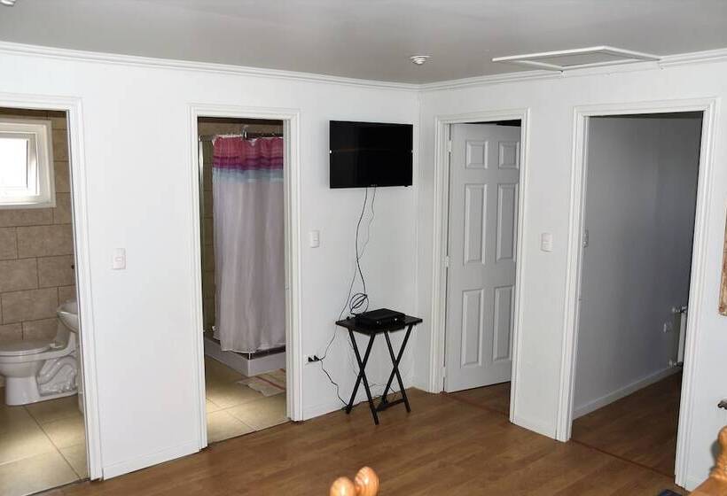 פנסיון Emily Eva