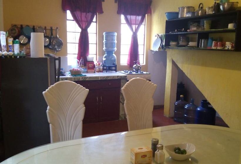 پانسیون Relax House