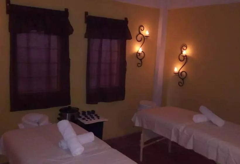 پانسیون Relax House