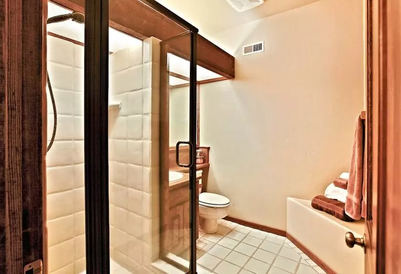 Yosemite Scenic Wonders   Fish Camp Area