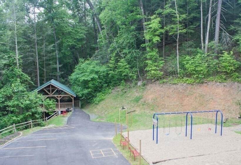 26 Bearfoot Landing 2 Bedroom Cabin By Redawning