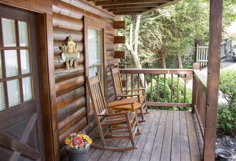 26 Bearfoot Landing 2 Bedroom Cabin By Redawning