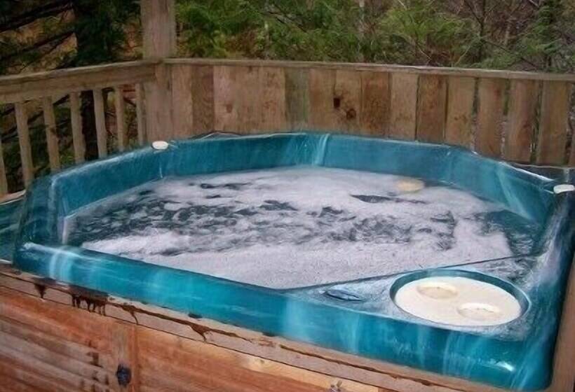 26 Bearfoot Landing 2 Bedroom Cabin By Redawning