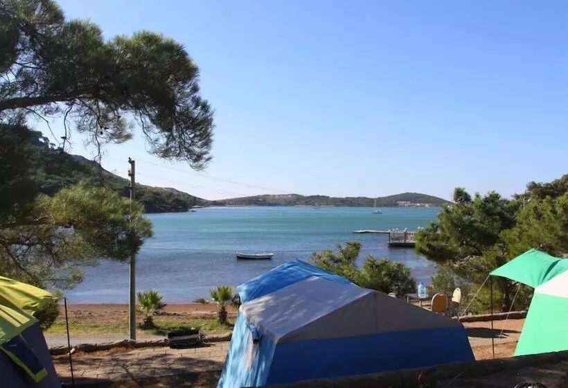 Retkeilymaja Camlik Kamping