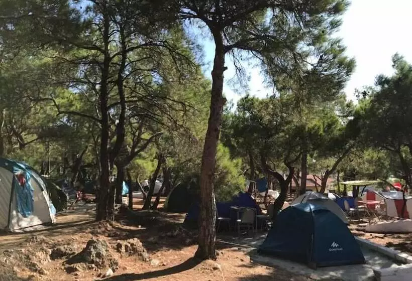 Retkeilymaja Camlik Kamping