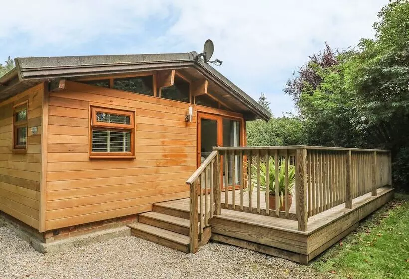 Ash Lodge