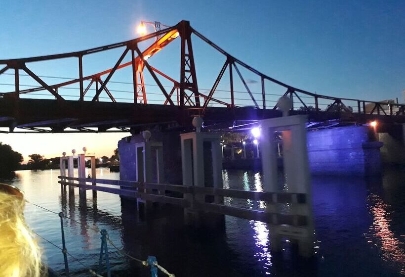 Carmelo Hostel & Garden