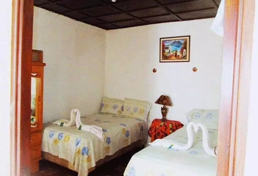 Casa Hostel El Empedrado