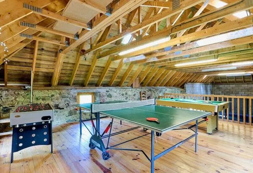 Hazel Lodge