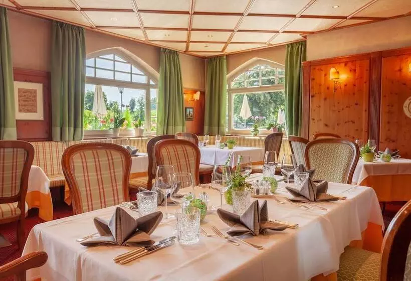 Hotelli Bemelmans Post