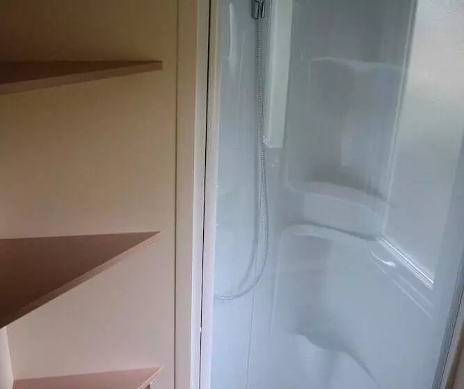 Hotelli Camping Le Val D Herault