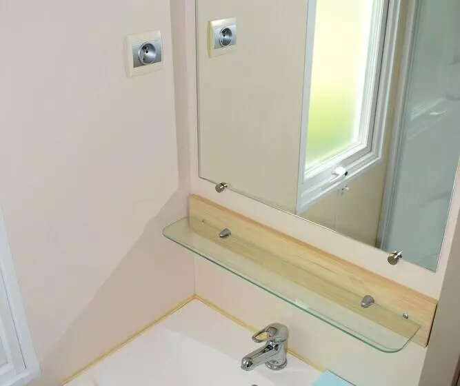 Hotelli Camping Le Val D Herault