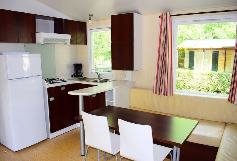 ホテル Camping Le Val D Herault